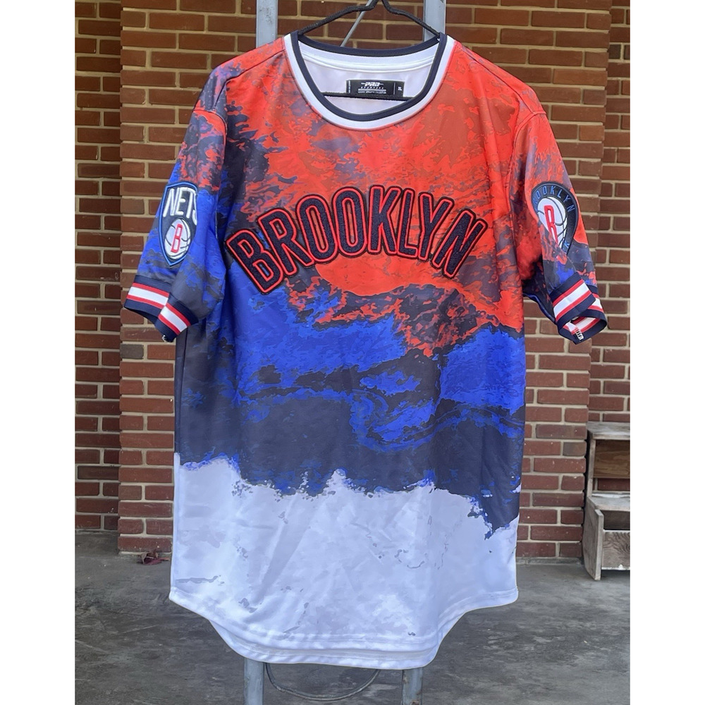 Brooklyn Nets Pro Standard T-Shirt Men’s XL Red White Blue Dip Dye Royal Tee